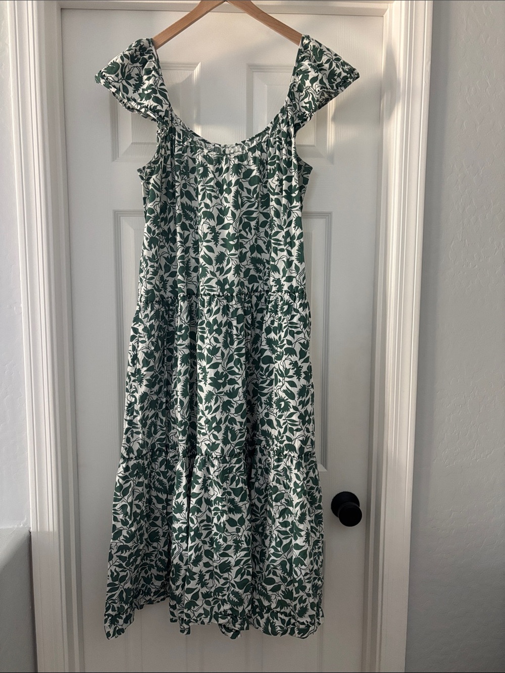 THE GREAT. The Whip Stitched Plumeria Dress - Size 3 (Large)